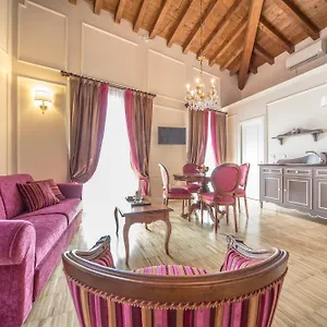 Lady Capulet Apartament